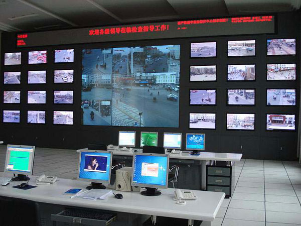 �O���ҕ��